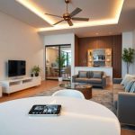sistemas-de-seguranca-residencial-inteligentes-com-cameras-de-monitoramento-via-smartphone-para-cont